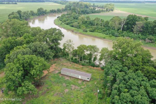 1596 Ferry,  Anguilla,  MS 38721