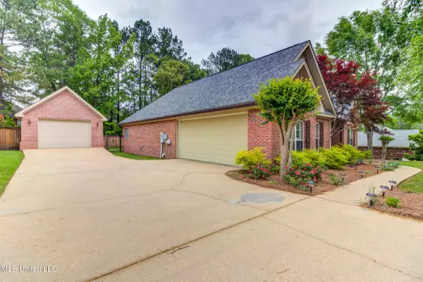 Hattiesburg, MS 39402,24 Pine Meadow Loop