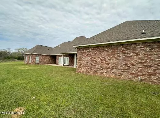 Raymond, MS 39154,109 Dresden Place