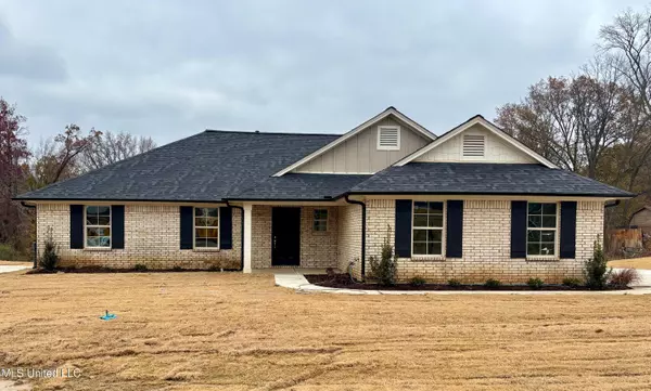 5858 Susan Moore Drive, Horn Lake, MS 38637