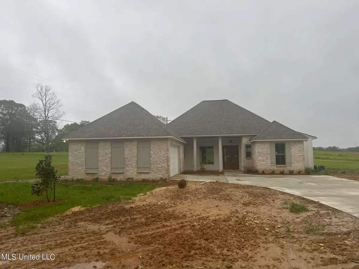 Benton, MS 39039,35 Village Circle