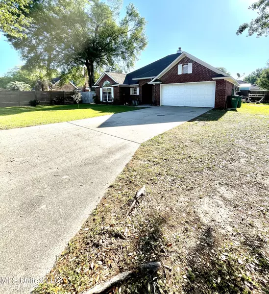 6720 Southwind Drive, Biloxi, MS 39532