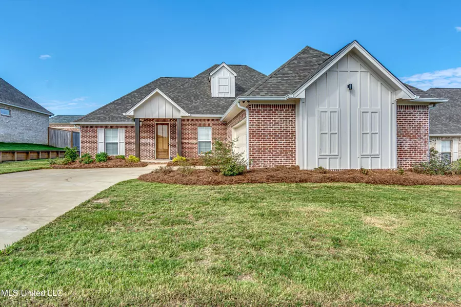 707 Summerfield Drive, Canton, MS 39046