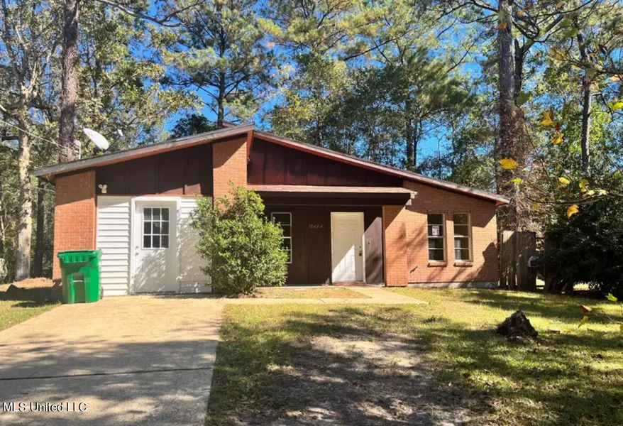 10404 Riverbend Circle, Moss Point, MS 39562