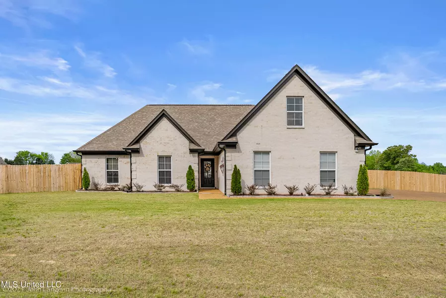 121 Honor Cove, Senatobia, MS 38668