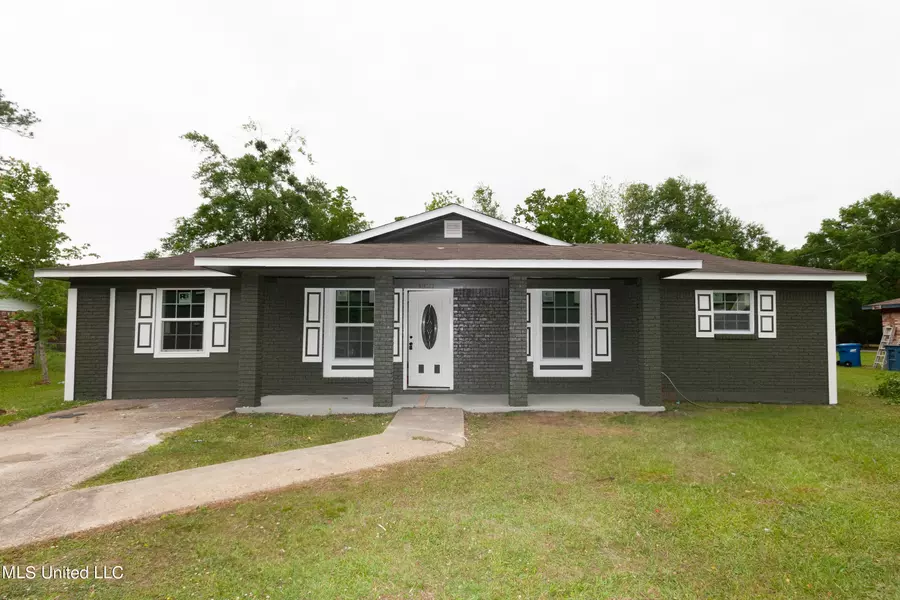 4321 N Star Avenue, Moss Point, MS 39562