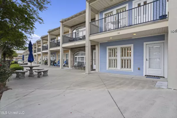 Long Beach, MS 39560,548 W Beach Boulevard #106