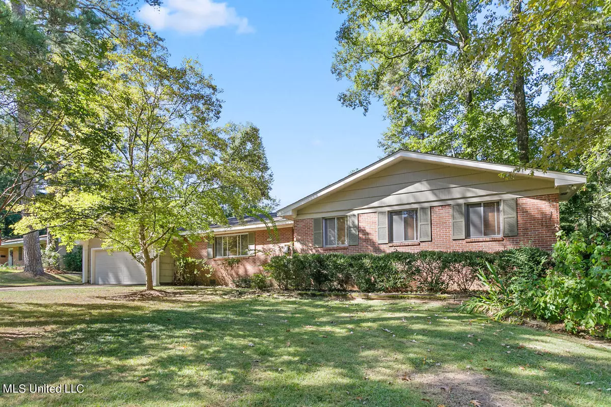 Jackson, MS 39211,869 Briarwood Drive