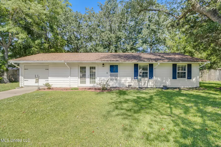 4640 Hilltop Drive, Ocean Springs, MS 39564