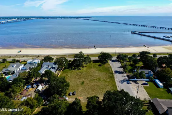 400 N Beach Boulevard, Bay Saint Louis, MS 39520