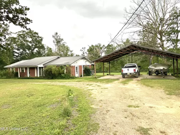 233 Oakdale Avenue, Morton, MS 39117