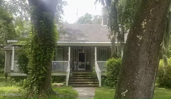 4430 Mcinnis Avenue, Moss Point, MS 39563