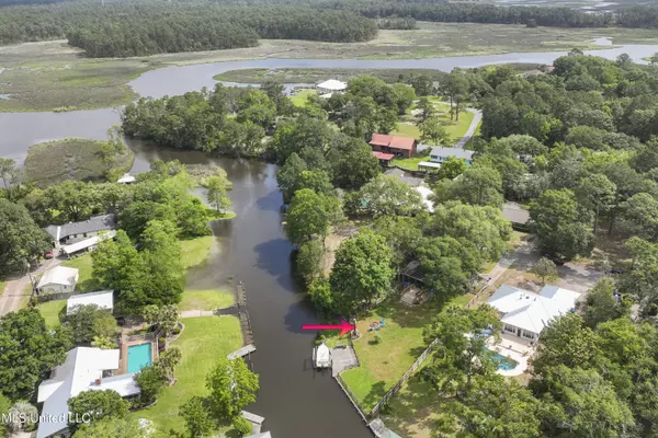 Gautier, MS 39553,1613 Bayou Vista Street