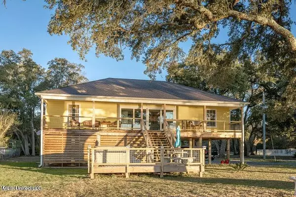 Ocean Springs, MS 39564,4829 East Belle Fontaine Drive