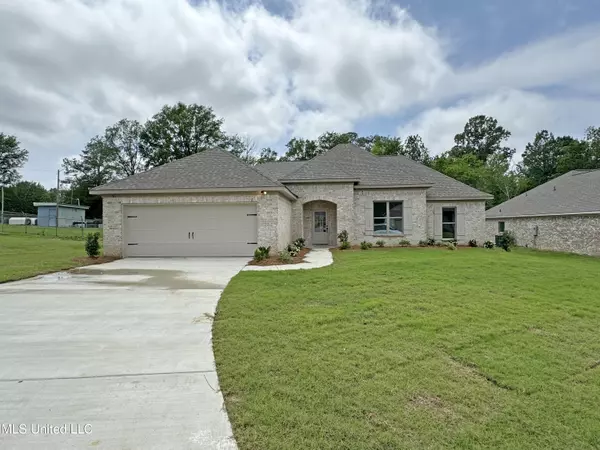 707 Magnolia Point Circle, Pearl, MS 39208