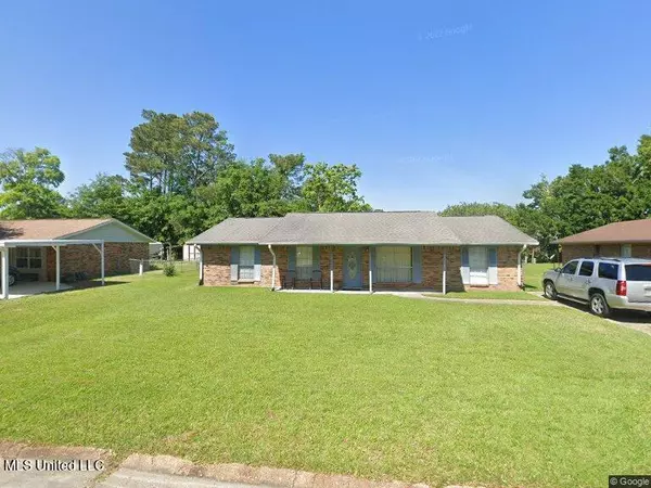 467 Annette Lane, D'iberville, MS 39540