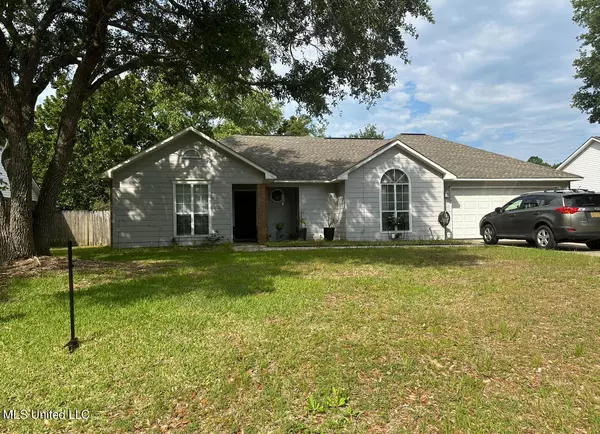 7005 Oakhurst Drive, Ocean Springs, MS 39564