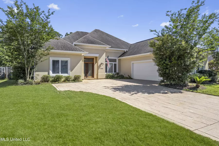 9324 Alcove Lane, Ocean Springs, MS 39564