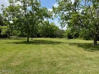 16009 Lorraine Circle, Biloxi, MS 39532