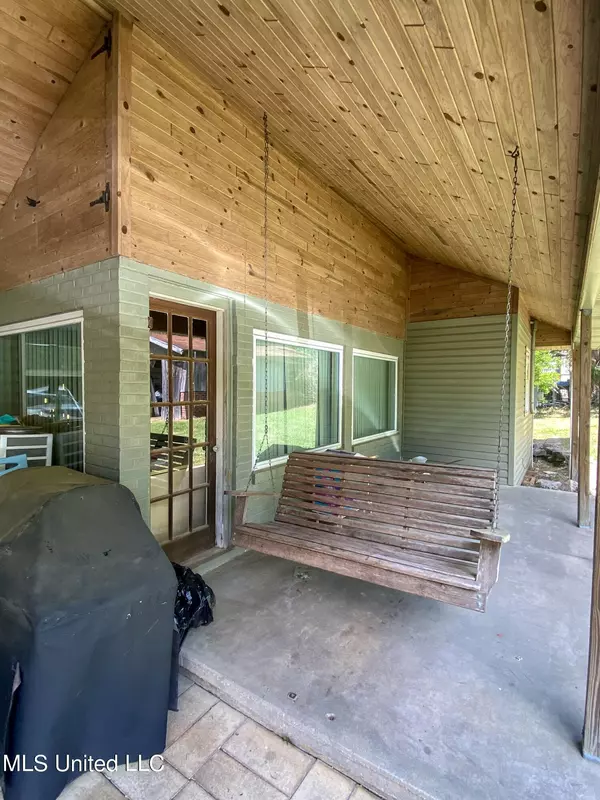 Wiggins, MS 39577,313 Vine Street