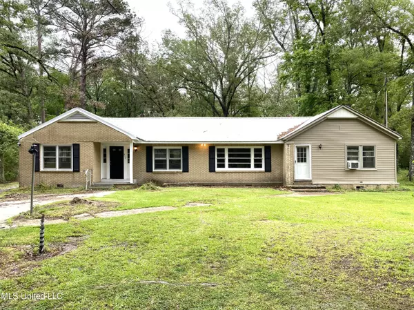 712 Hillsboro Street, Forest, MS 39074