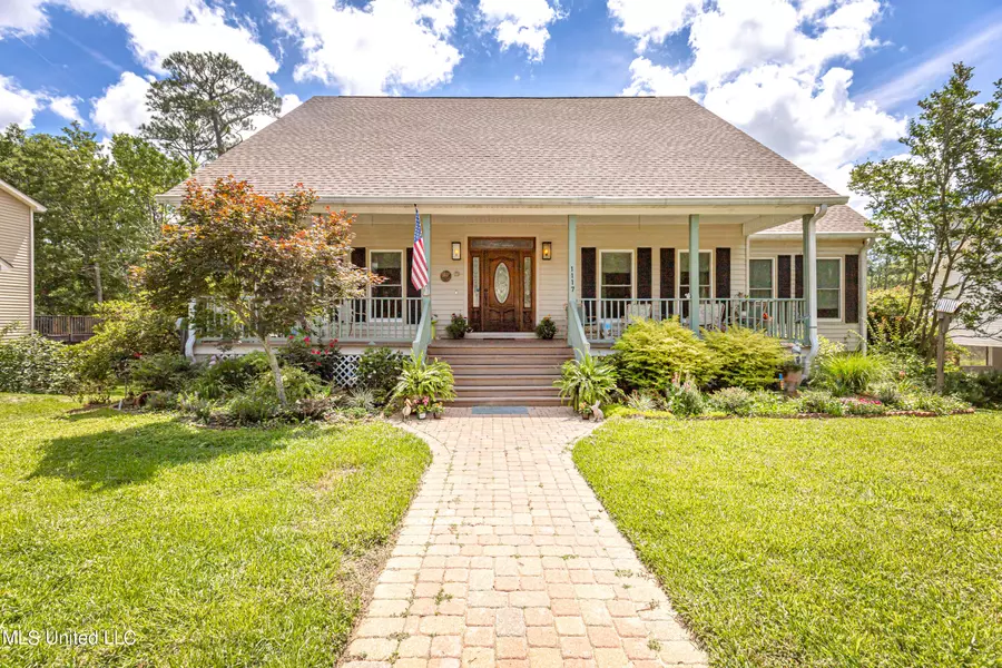 1117 Halstead Bayou Drive, Ocean Springs, MS 39564