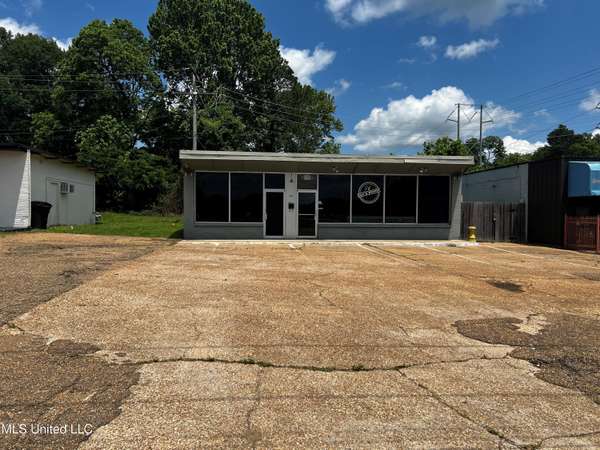 323 Clinton Boulevard, Clinton, MS 39056