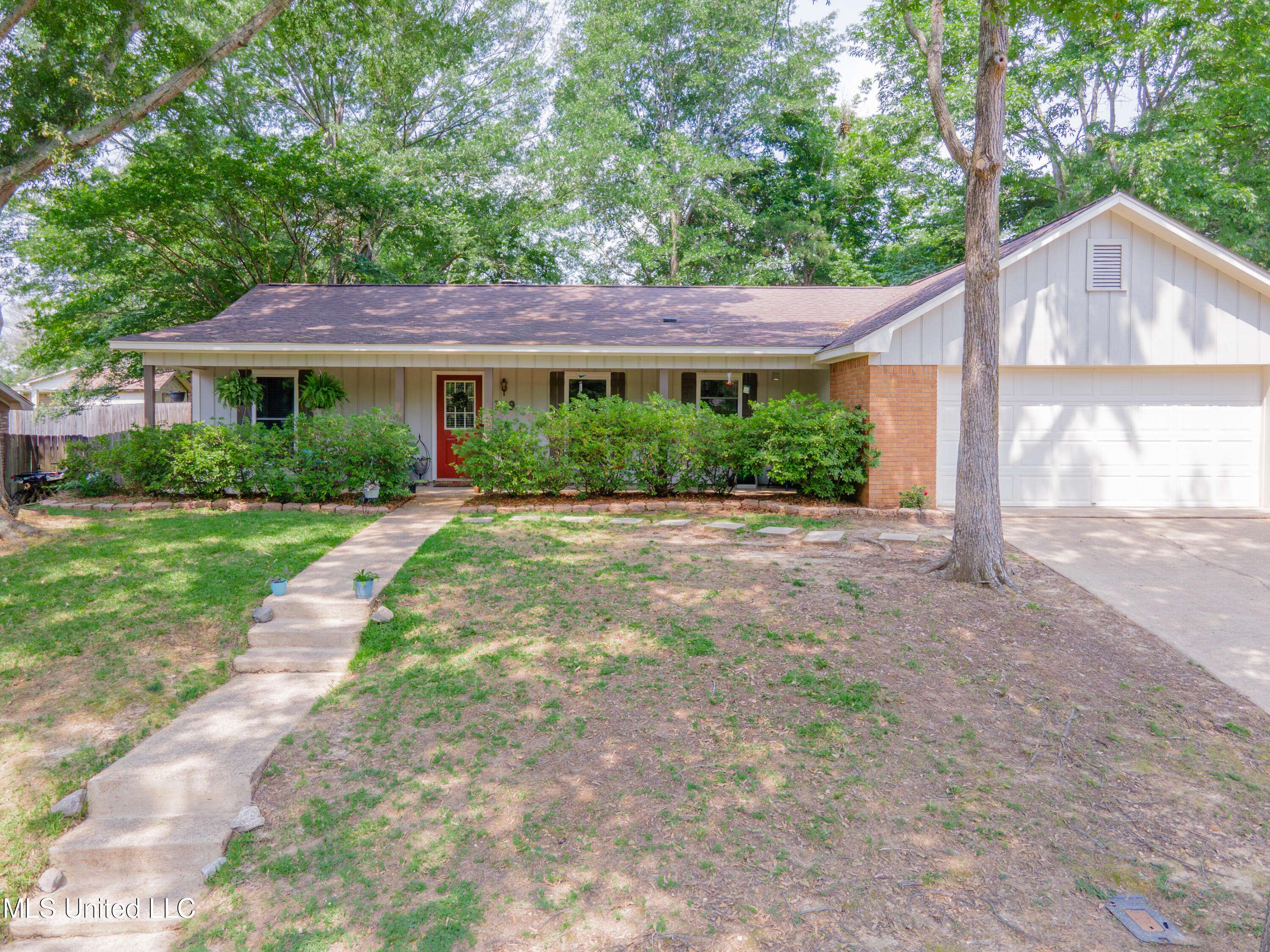Clinton, MS 39056,109 Spanish Moss Drive