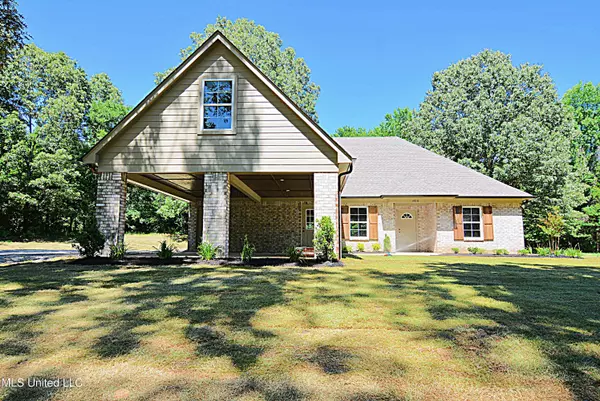 4810 Bluff Road, Hernando, MS 38632