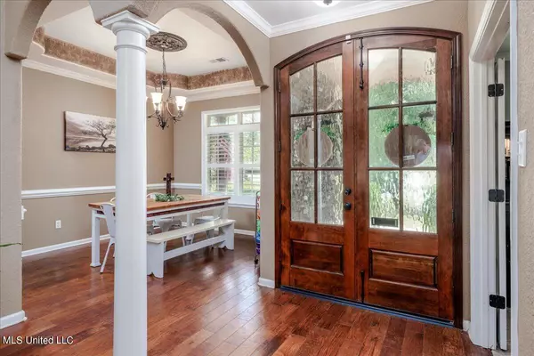 6268 Spring Crossing Olive Branch, MS 38654