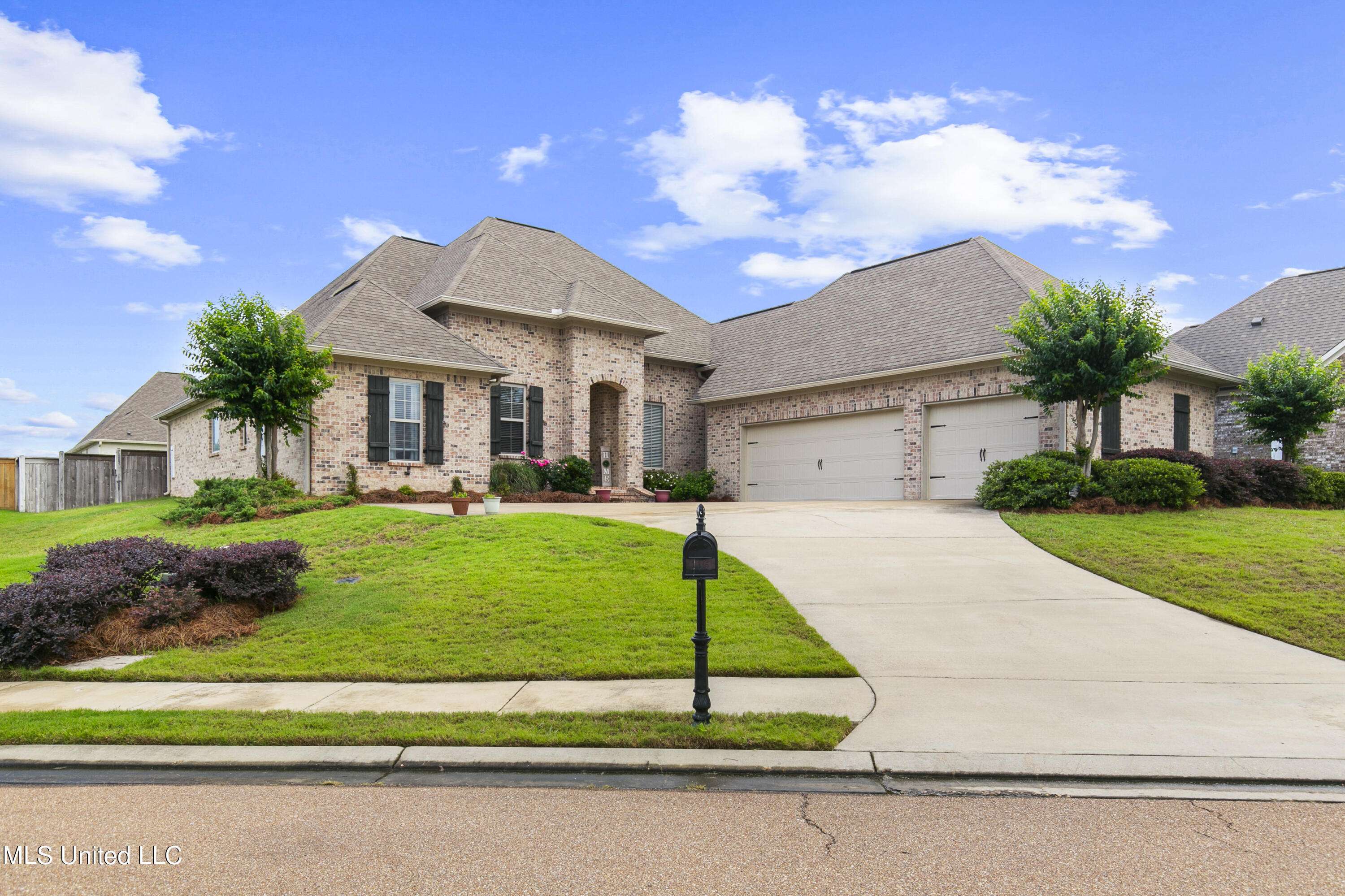 Madison, MS 39110,116 Camden Lane