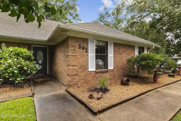 581 Bradford Drive, Brandon, MS 39047