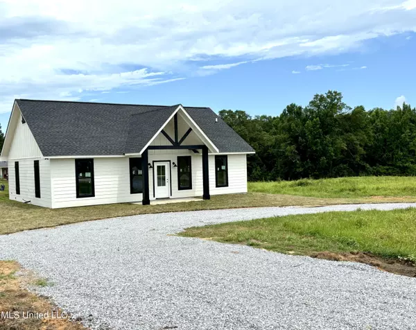 Poplarville, MS 39470,24 Governors Circle