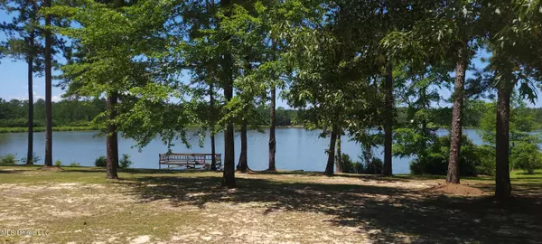 4413 Old Avera Road, Leakesville, MS 39451