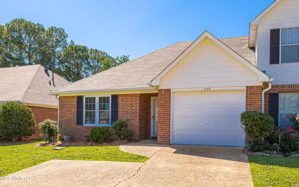 218 Woodlake Drive, Brandon, MS 39047