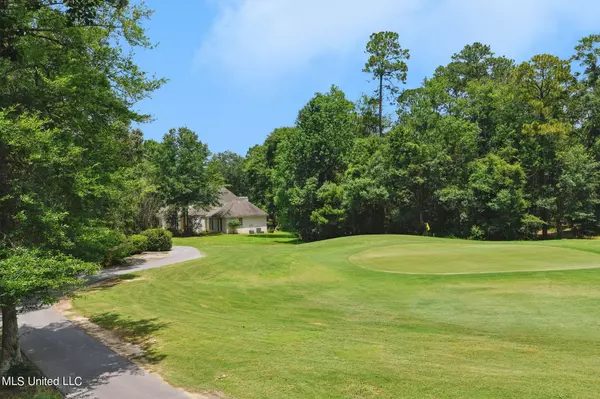 Diamondhead, MS 39525,7612 Fairway Drive