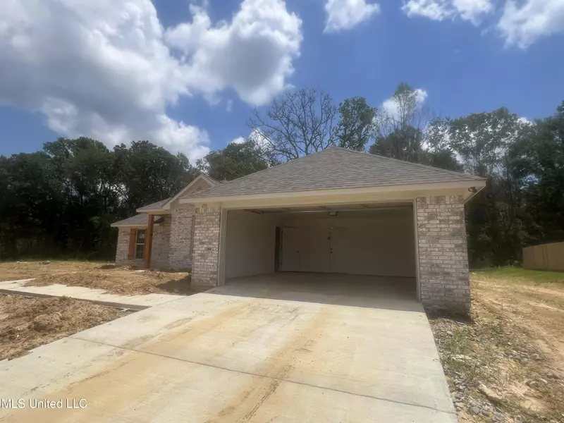 251 Hemingway Circle, Canton, MS 39046