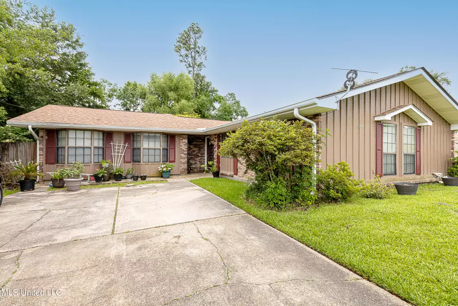 15233 Royal Street, Gulfport, MS 39503