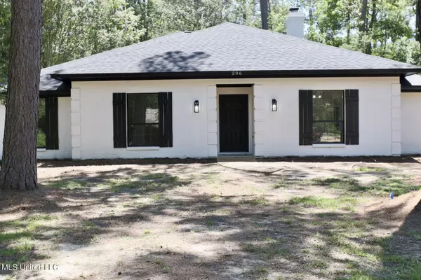 206 Redbud Trail, Brandon, MS 39047