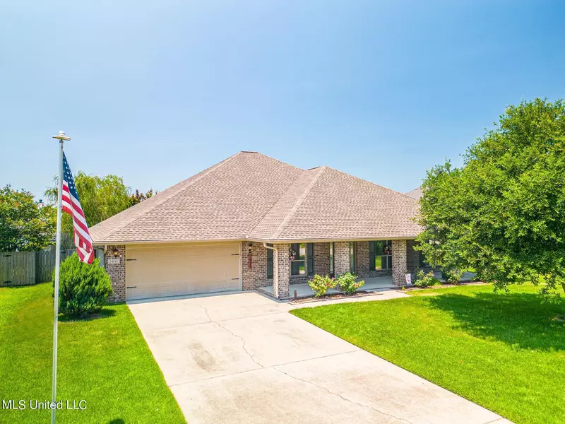 14645 N Bruce Cove, D'iberville, MS 39540