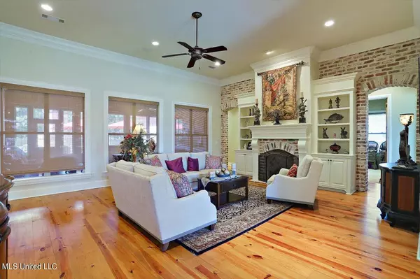 204 Esplanade Drive Brandon, MS 39047