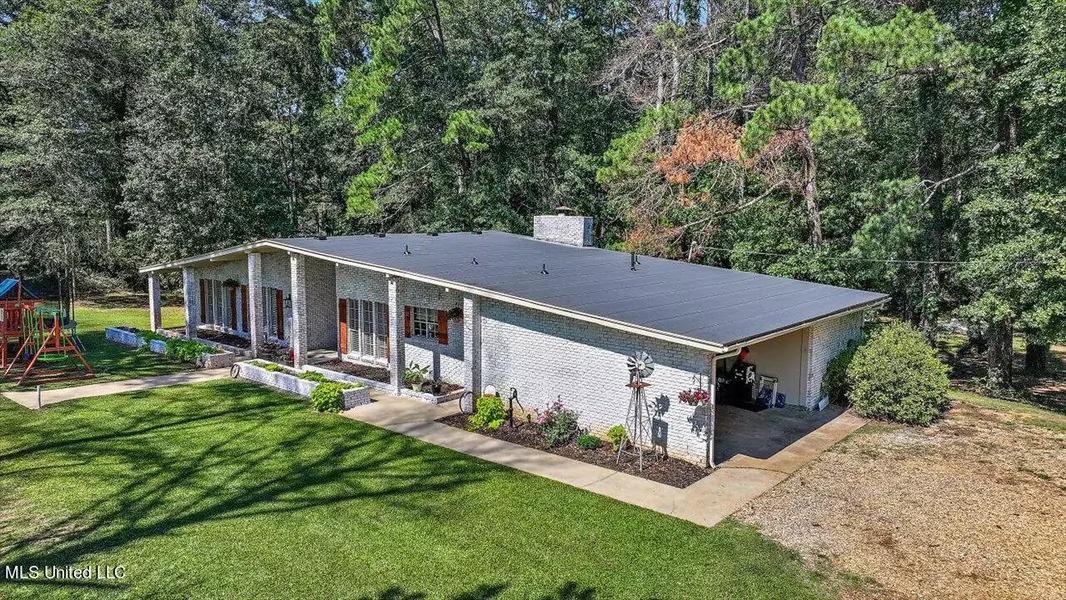 255 Nub Mcnair Road, Magee, MS 39111