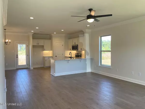 Long Beach, MS 39560,7 Bear Point Way