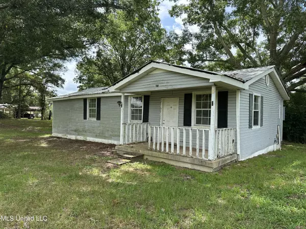 1273 Dry Creek Road, Magee, MS 39111