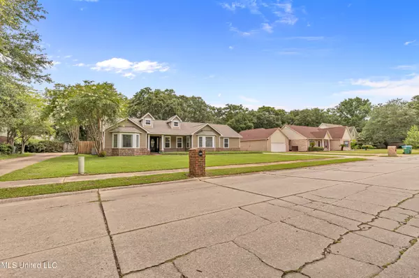 Ocean Springs, MS 39564,3805 Cabildo Place