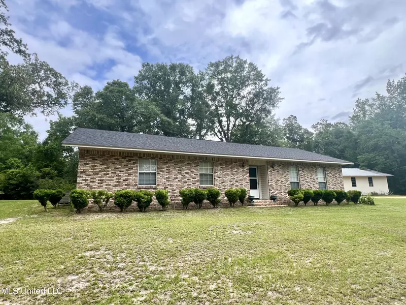 283 Old Hwy 26, Lucedale, MS 39452