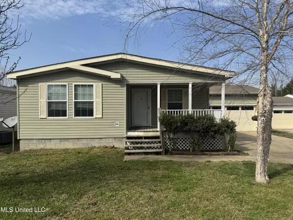 73 Crest Oak Drive, Starkville, MS 39759