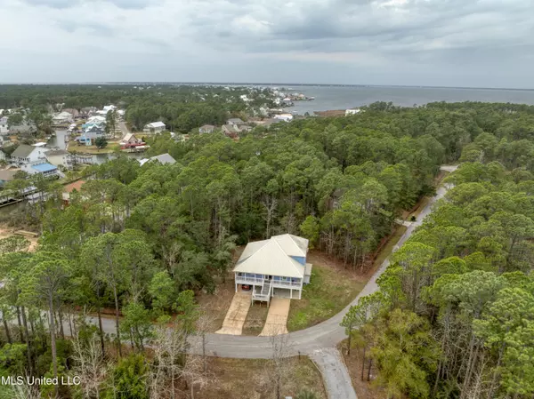 103 Holly Point Drive, Pass Christian, MS 39571