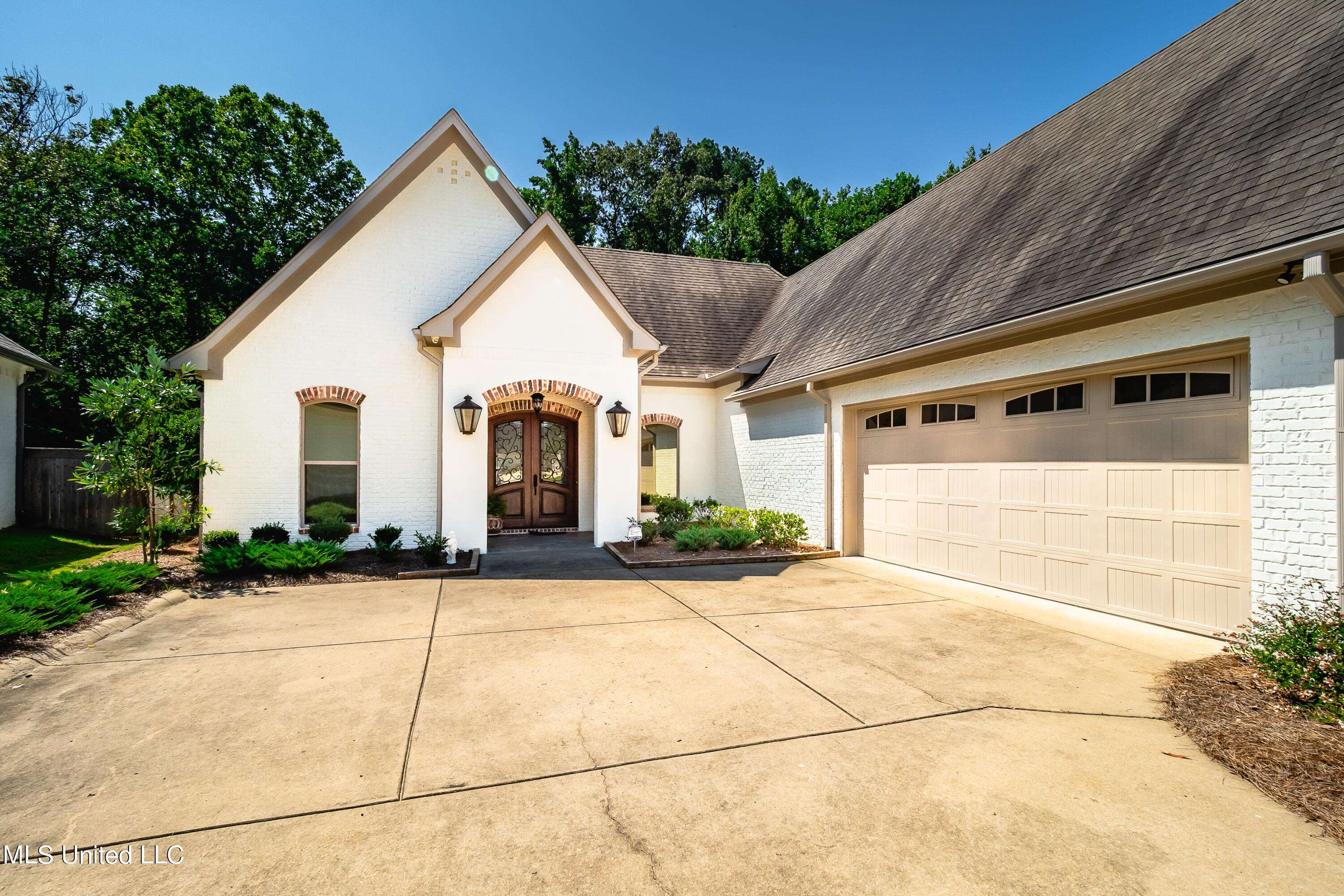 711 S Chickasaw S Drive, Flowood, MS 39232