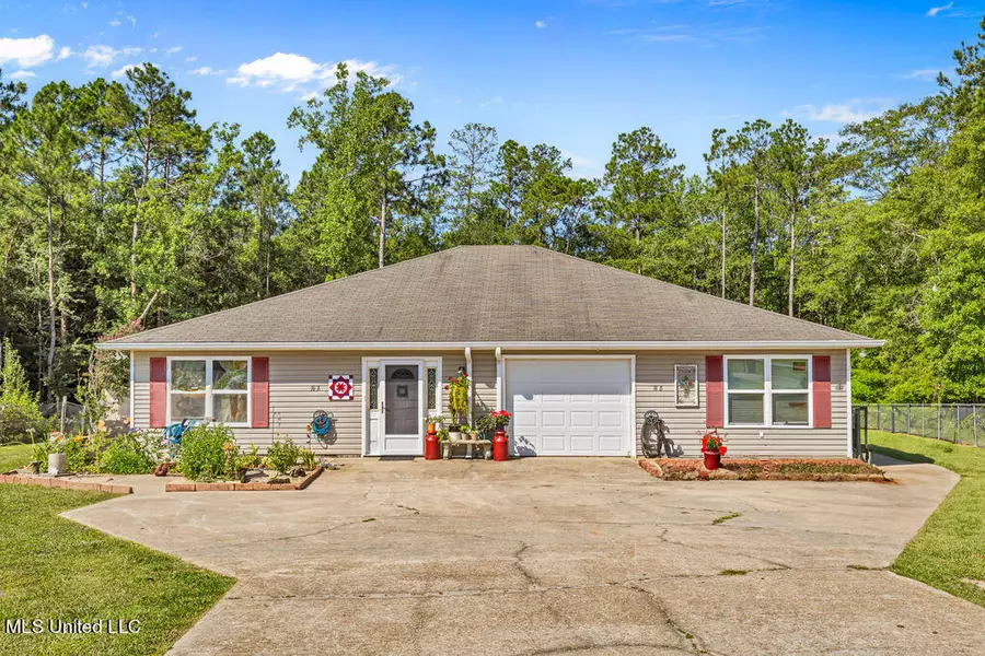 16 Ivy Cove #A&B, Mchenry, MS 39561